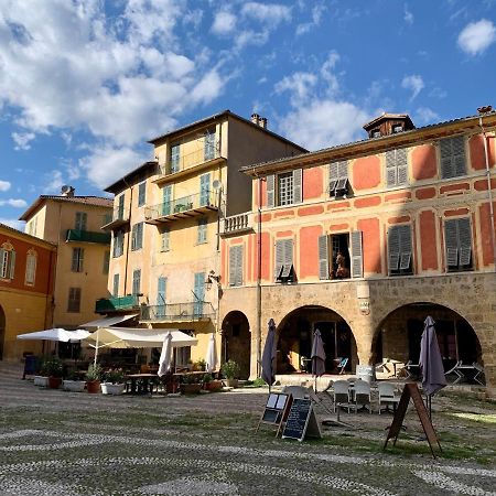 Le Grenier Apartamento Sospel Exterior foto